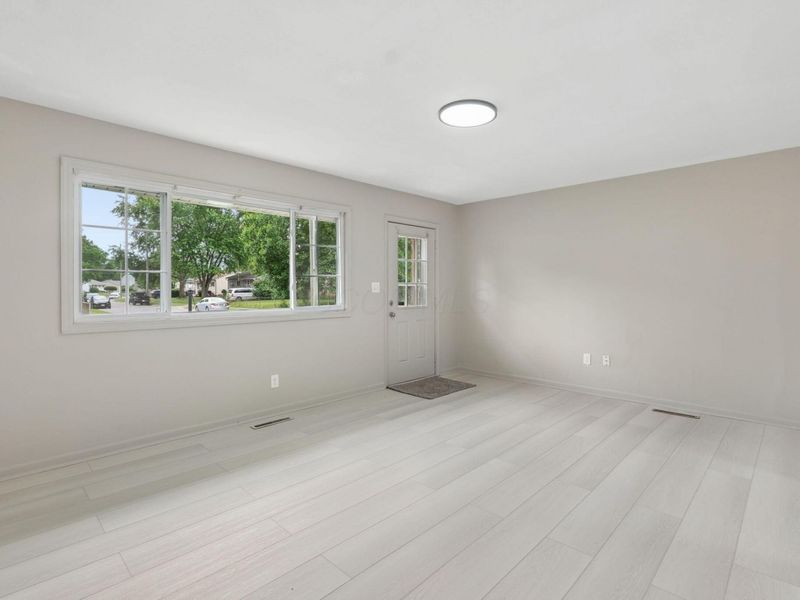 3507 Wyncote Road , Columbus, OH 43232 Photo 8