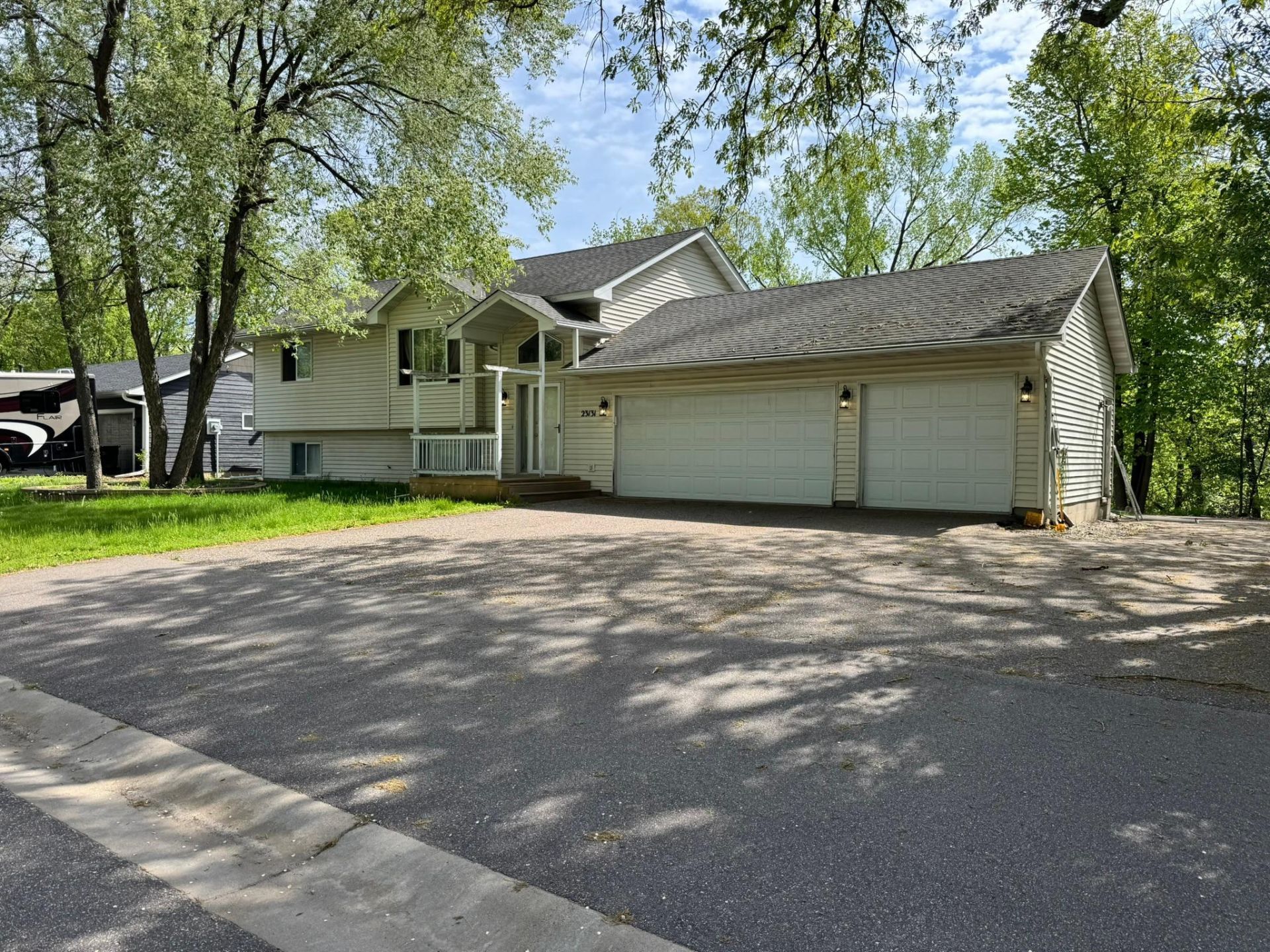 23131 Butterfield Drive NW, Saint Francis, MN 55070