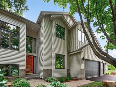 4167 Eau Claire Trail NE, Prior Lake, MN 55372