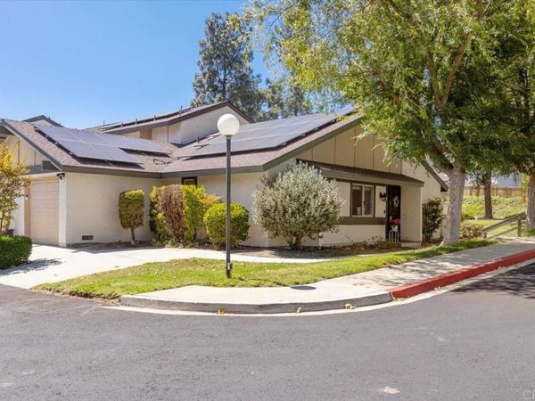 501 Smoketree Glen, Escondido, CA 92026