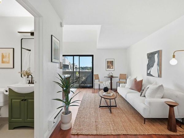 3 Embarcadero, Unit 338, Oakland, CA 94607