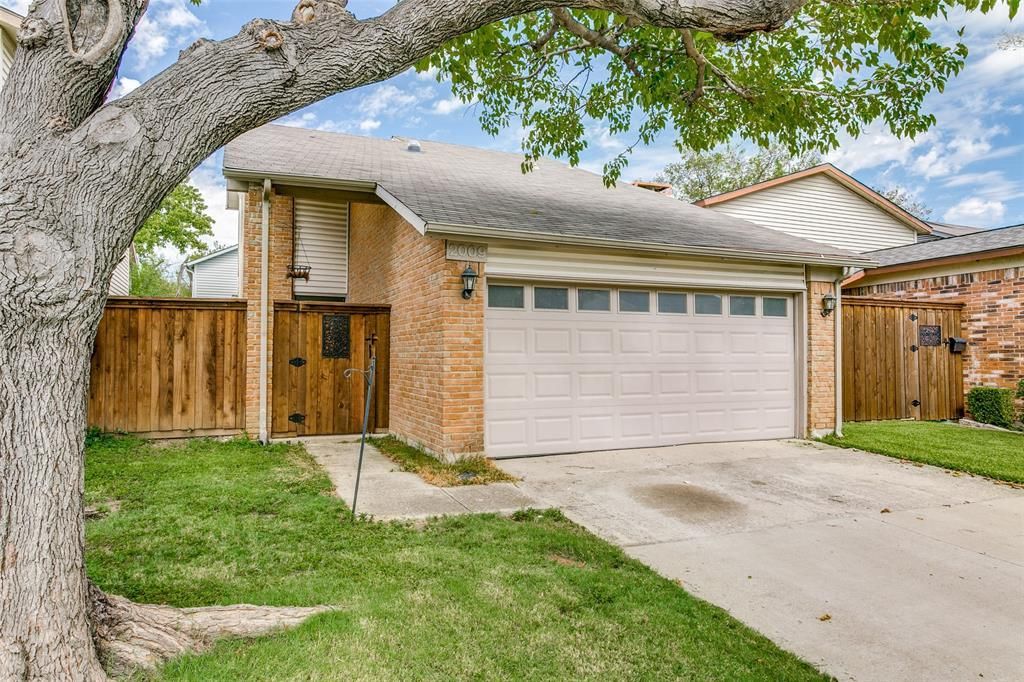 2009 Via Miramonte, Carrollton, TX 75006 Main Photo