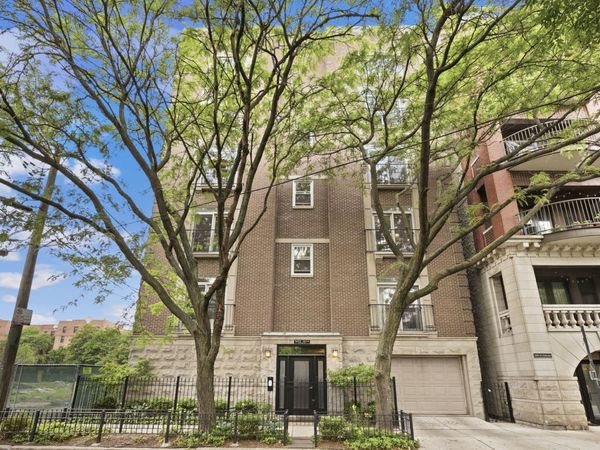 1422 N Orleans Street , Unit 3S, Chicago, IL 60610