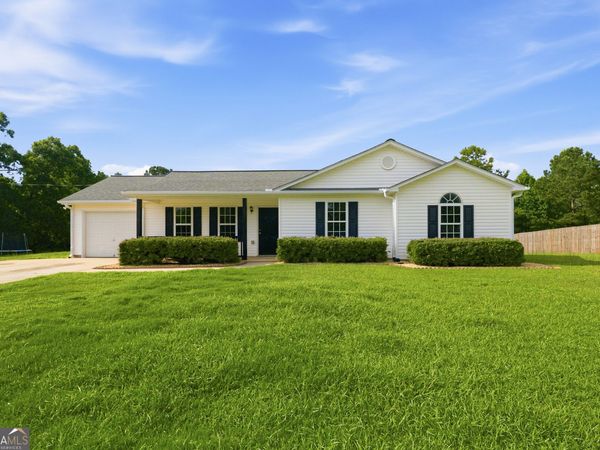30 Hunters Trace, Covington, GA 30014