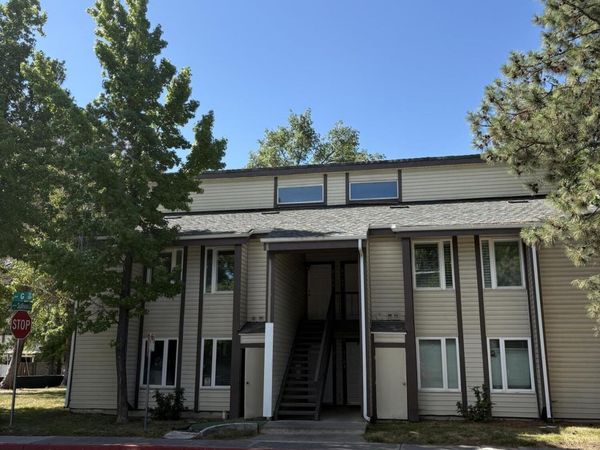2105 G Street, Sparks, NV 89431