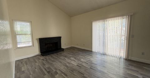 2105 G Street, Sparks, NV 89431 Photo