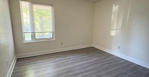 2105 G Street, Sparks, NV 89431 Photo