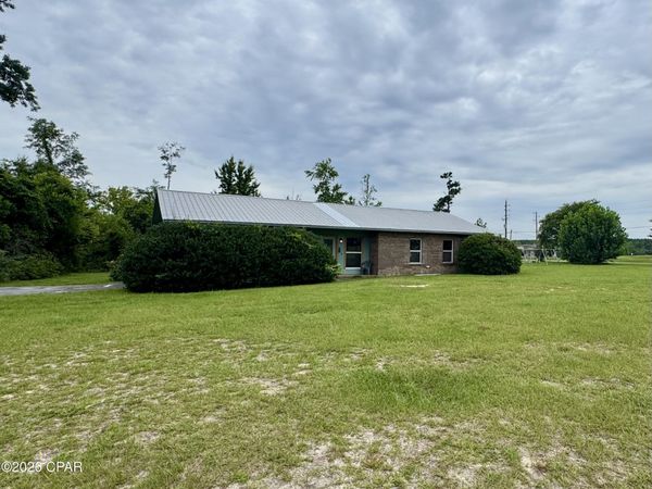 4828 Rooks Drive , Marianna, FL 32446