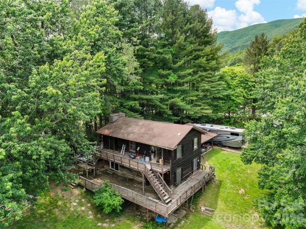 277 Orion Davis Road , Waynesville, NC 28786