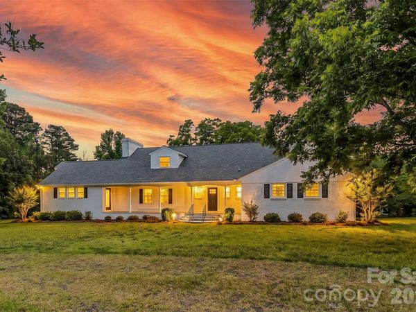 2705 Robinson Road, Newton, NC 28658