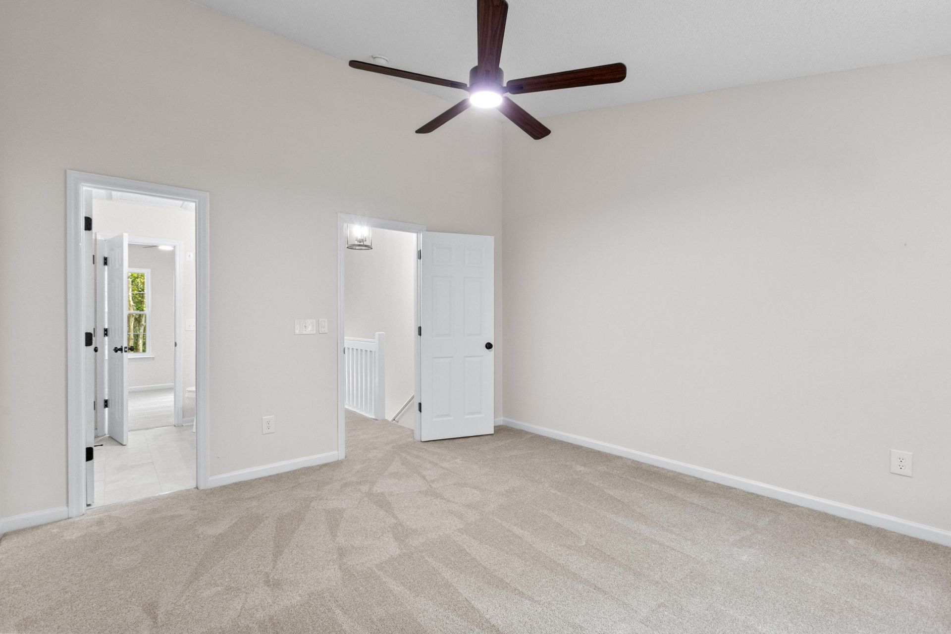 8032 Shadow Oak Drive Photo 22