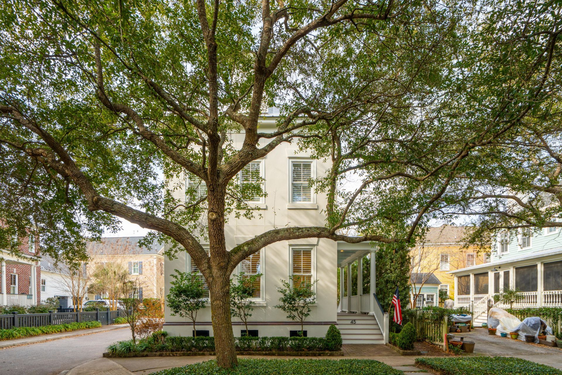 45 Eastlake Road Photo 6