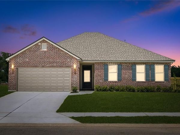 932 LAUREL OAKS Drive, Waggaman, LA 70094