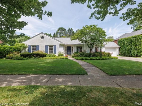 1018 Harvard Road, Grosse Pointe Park, MI 48230