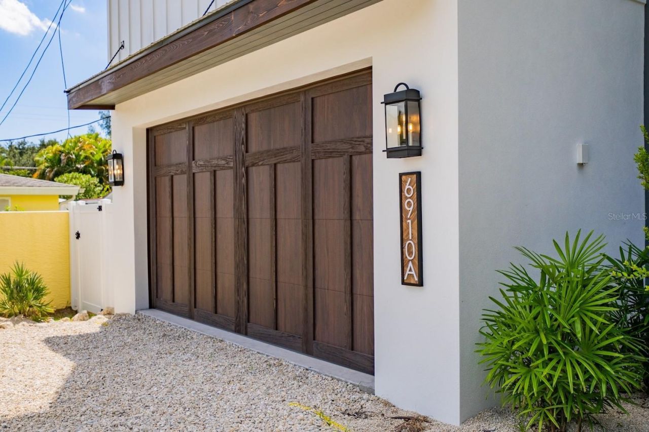 6910 Midnight Pass Road , Unit B, Sarasota, FL 34242 Photo