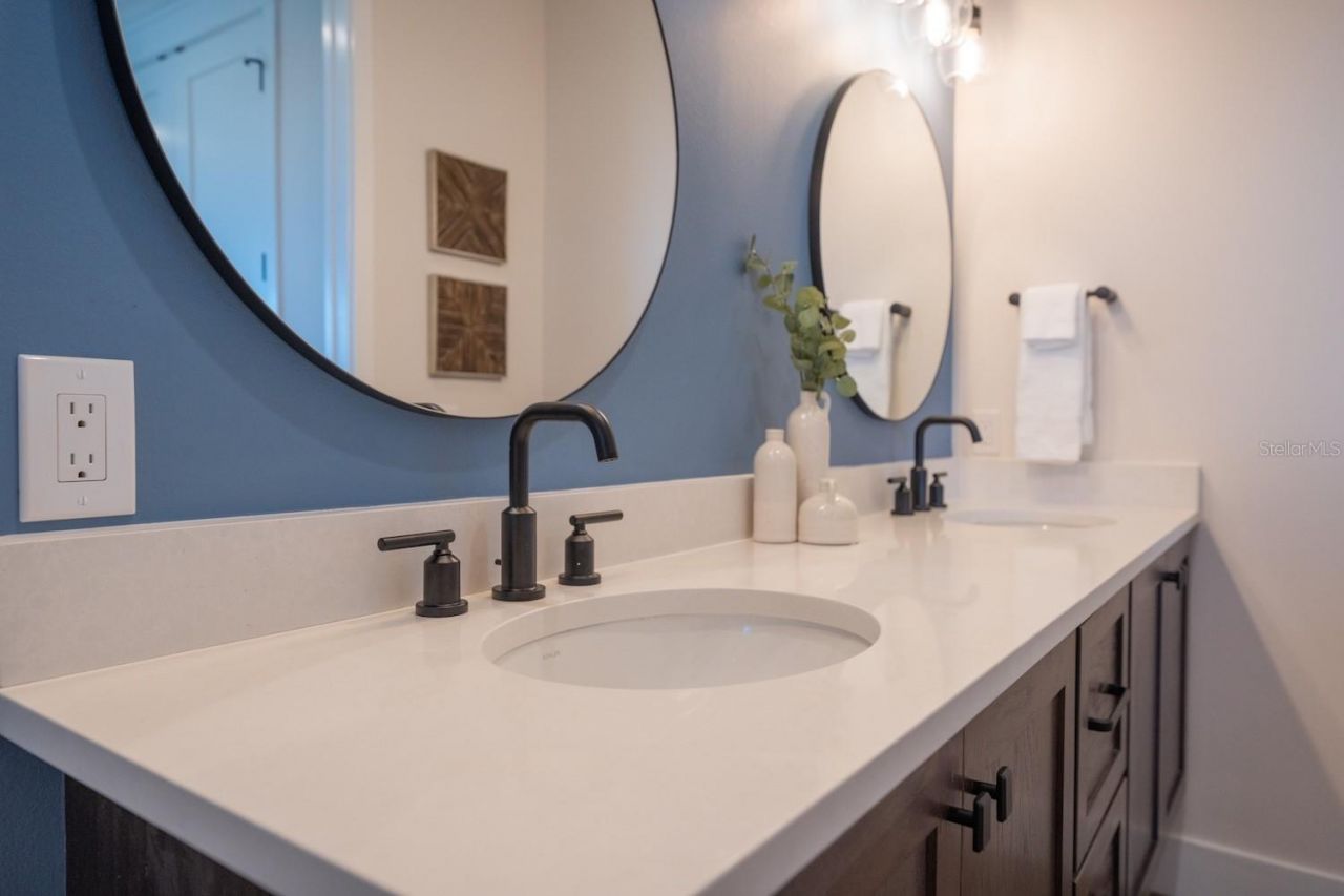 6910 Midnight Pass Road , Unit B, Sarasota, FL 34242 Photo