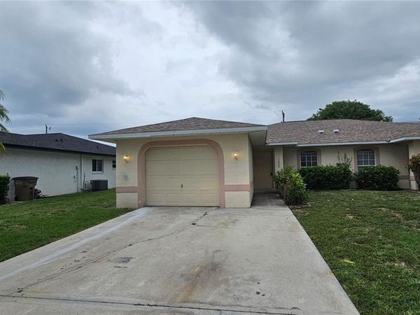 1628 SW SANTA BARBARA PLACE , CAPE CORAL, FL 33991