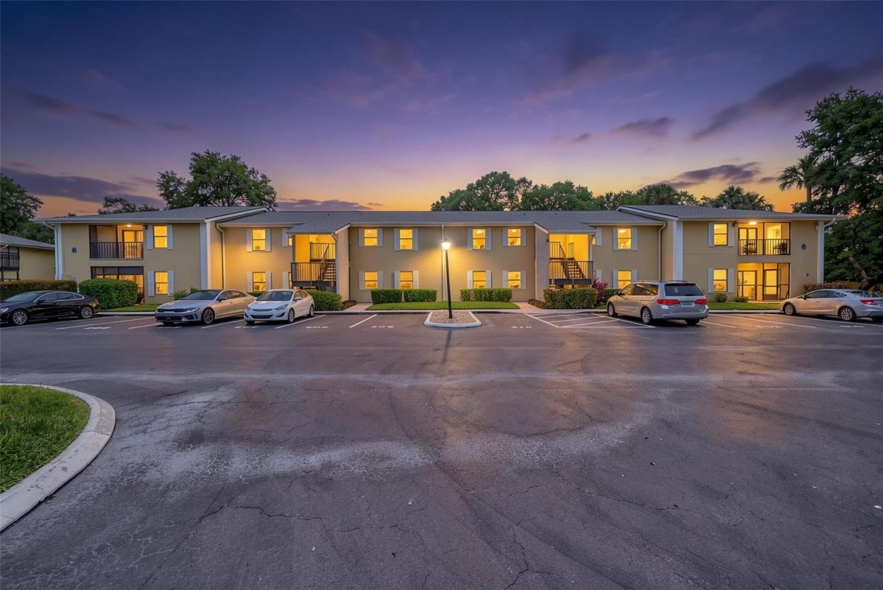 3001 58th Avenue S, Unit 612, Saint Petersburg, FL 33712 Main Photo
