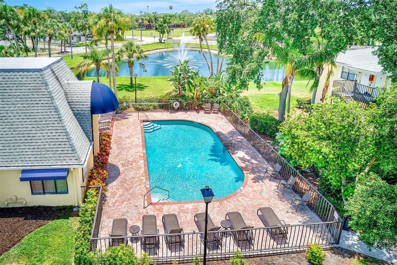 3001 58th Avenue S, Unit 612, Saint Petersburg, FL 33712 Photo