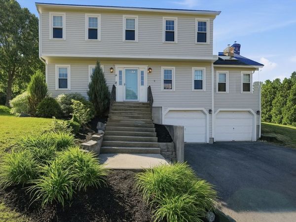 4 Tracy Ann Drive, Grafton, MA 01536