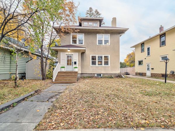 919 4th Street N, Fargo, ND 58102
