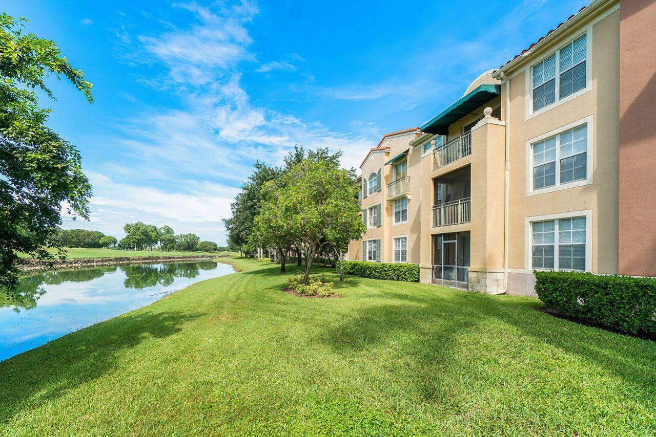 11740 St Andrews Place, Unit 304, Wellington, FL 33414 Photo