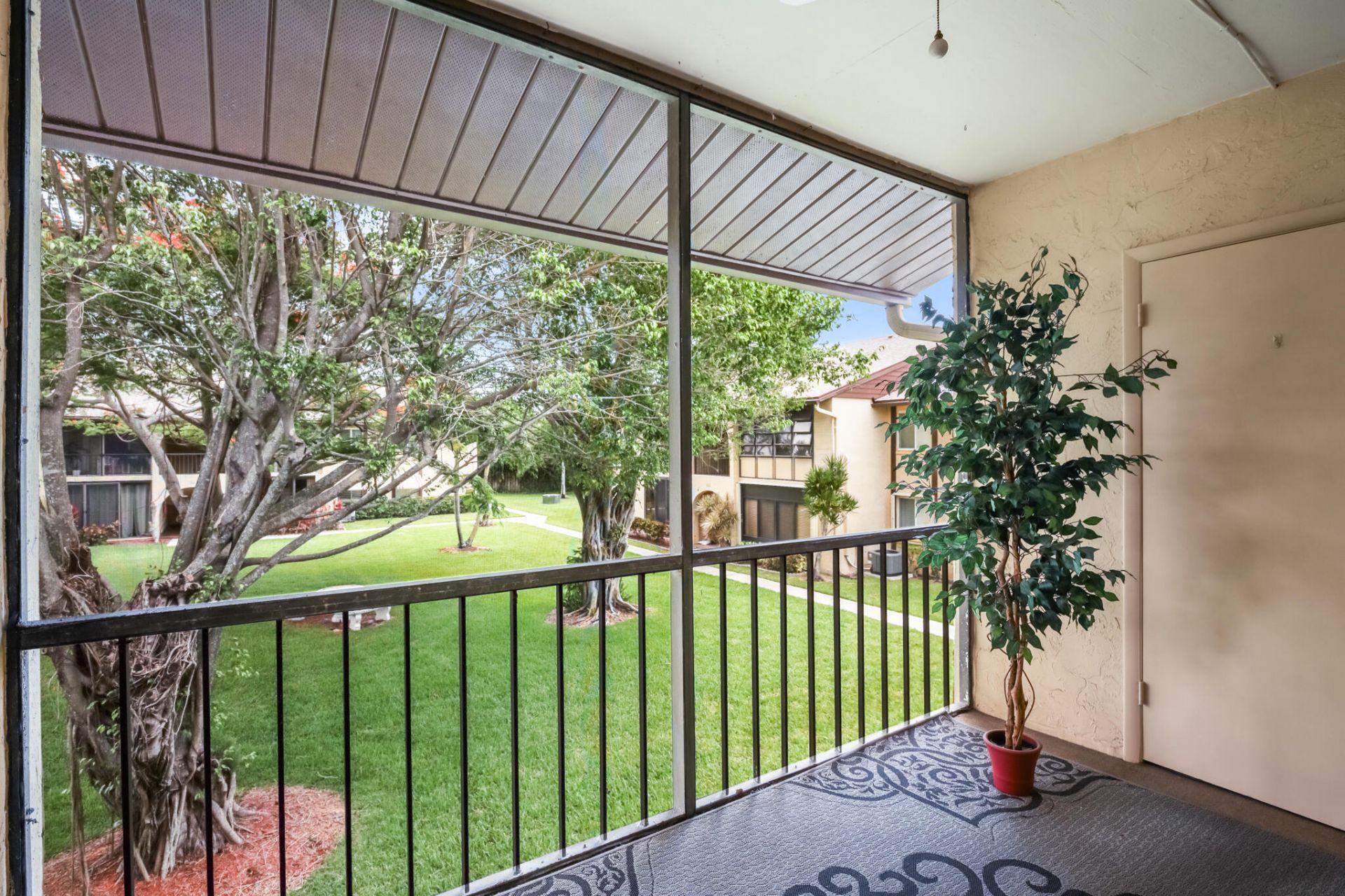 321 Pine Ridge Circle, Unit C-2, Greenacres, FL 33463 Photo