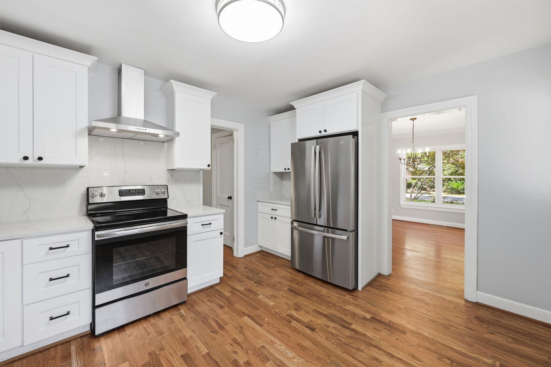 2043 Wappoo Drive Photo 10