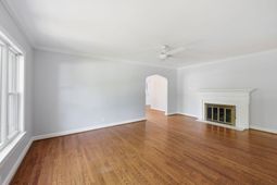 2043 Wappoo Drive photo 4
