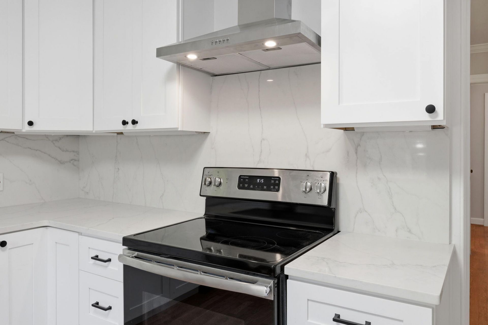 2043 Wappoo Drive Photo 8