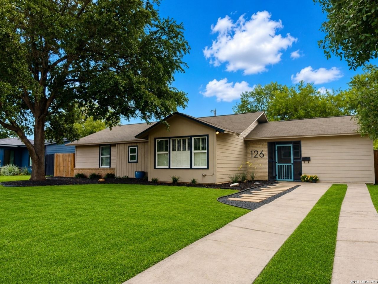 126 Brees Blvd, San Antonio, TX 78209 Main Photo