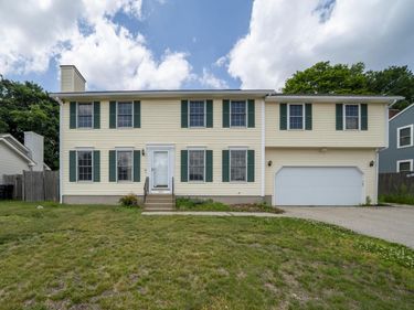 163 Wedgewood Lane, Manchester, NH 03109