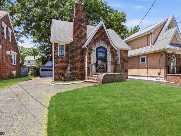 712 Sheridan Ave, Roselle, NJ 07203