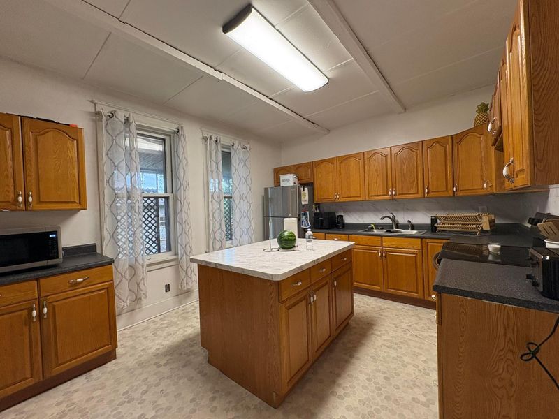 259 N High Street , Chillicothe, OH 45601 Photo 16
