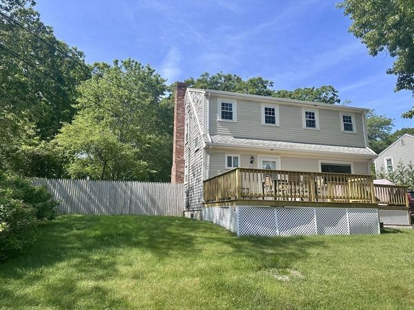 53 Vine Brook Rd, Plymouth, MA 02360