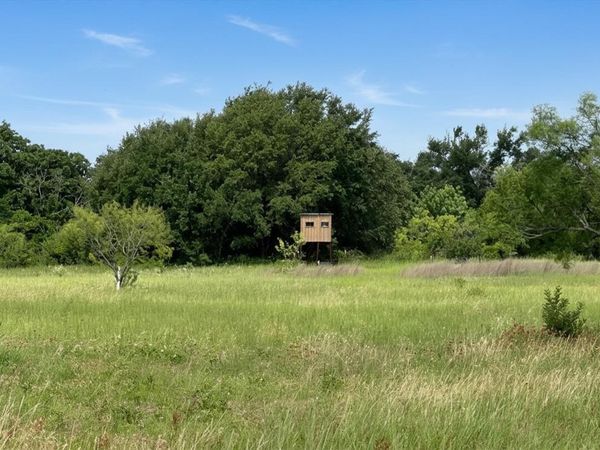 38 White Wing Circle , Blanket, TX 76432