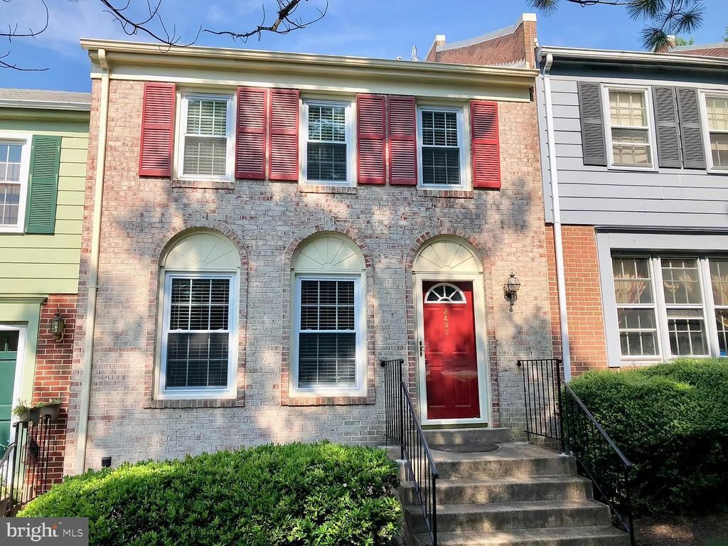 2430 Windbreak Drive, Alexandria, VA 22306 Main Photo
