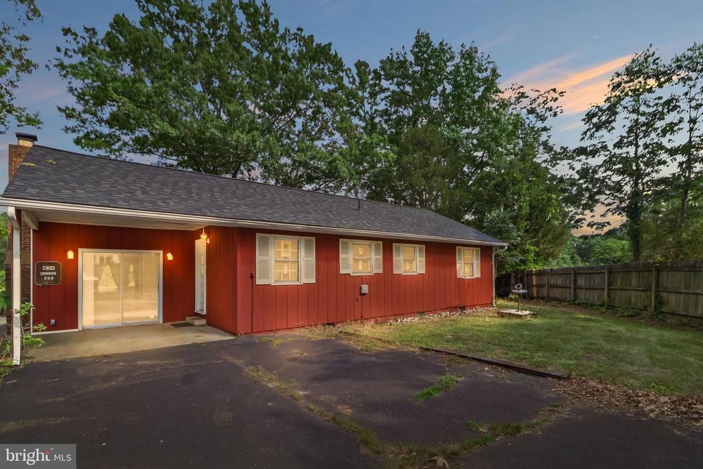 434 Mattox Avenue , Colonial Beach, VA 22443 Main Photo