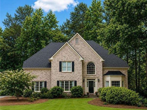 1363 Downington Circle NW, Acworth, GA 30101
