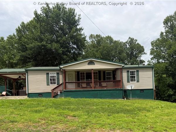 136 Rocky Hill Road, Chapmanville, WV 25508