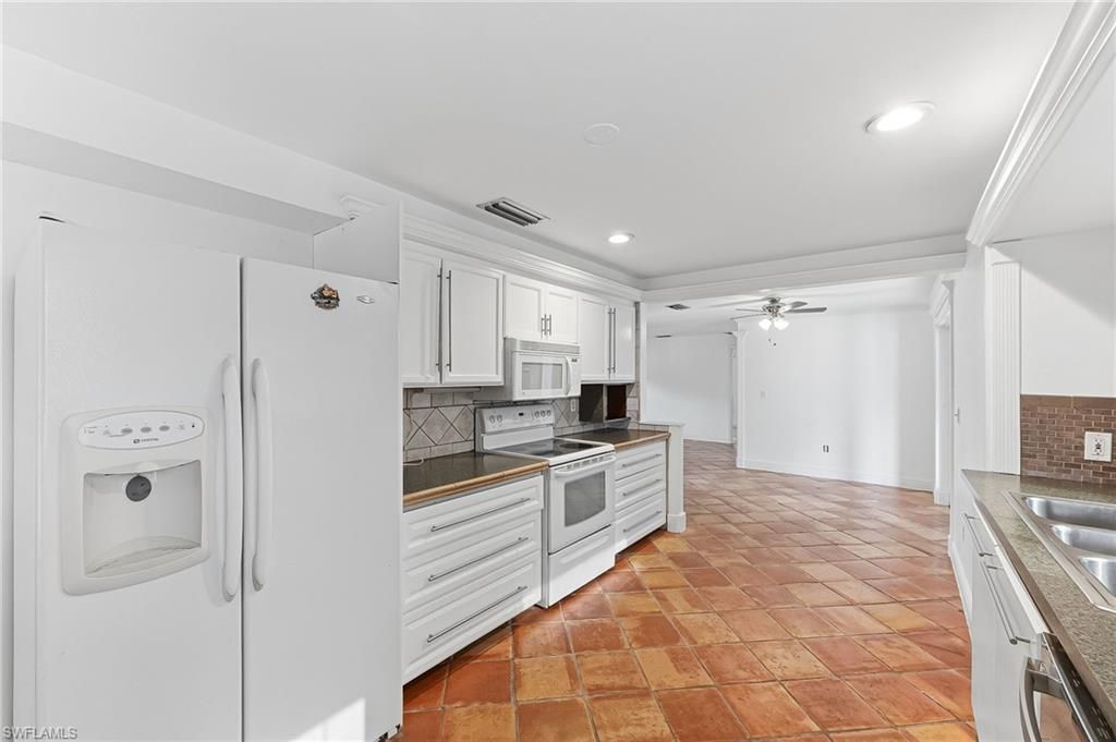 1290 Saint Clair Shores Rd, Naples, FL 34104 Photo
