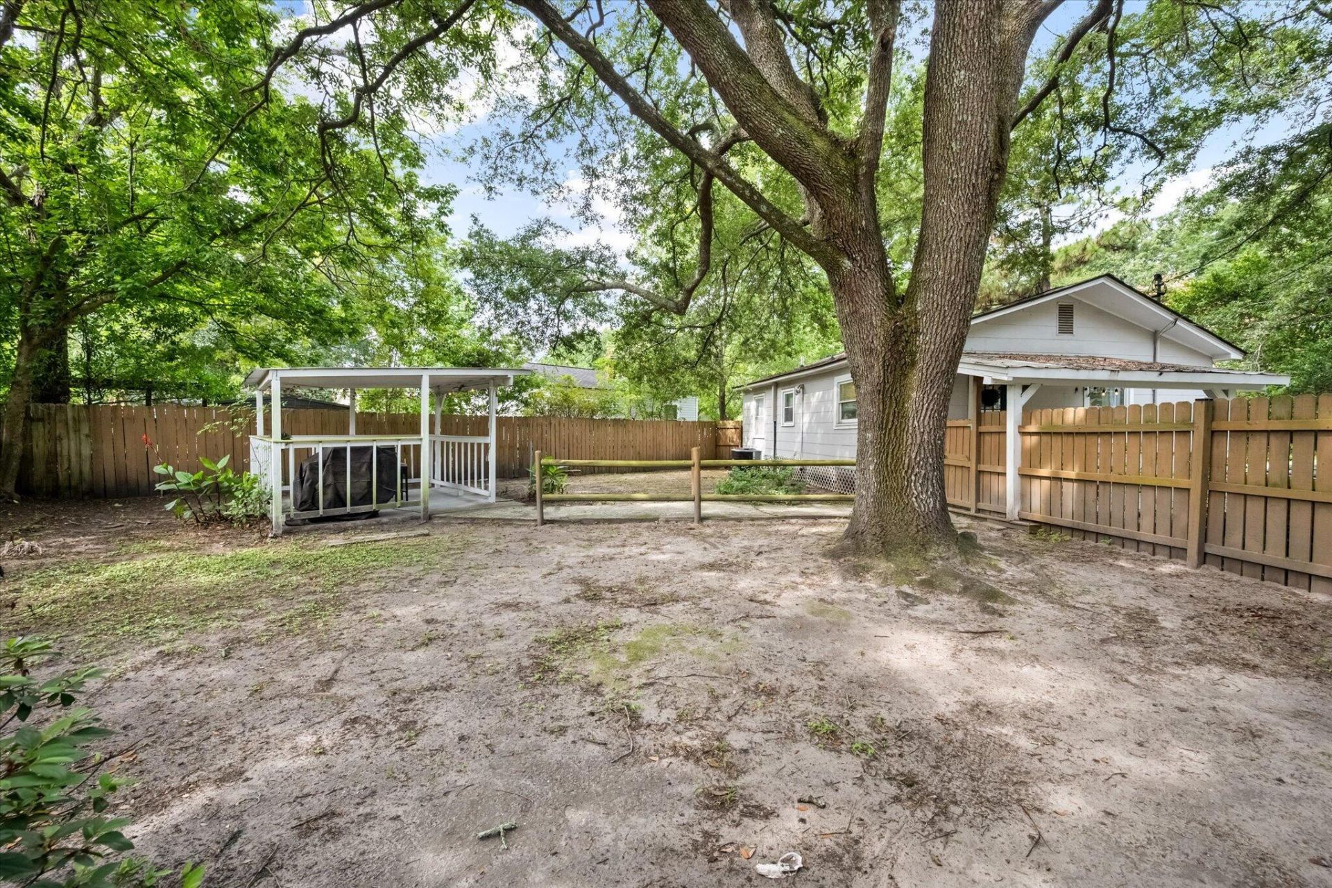 5736 Allison Avenue Photo 27