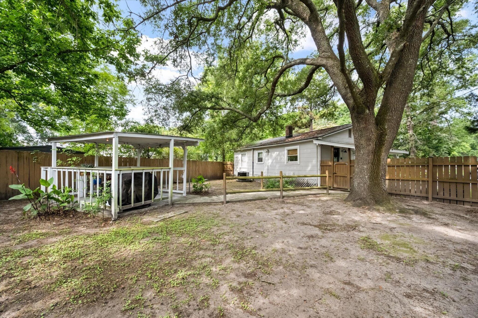 5736 Allison Avenue Photo 28