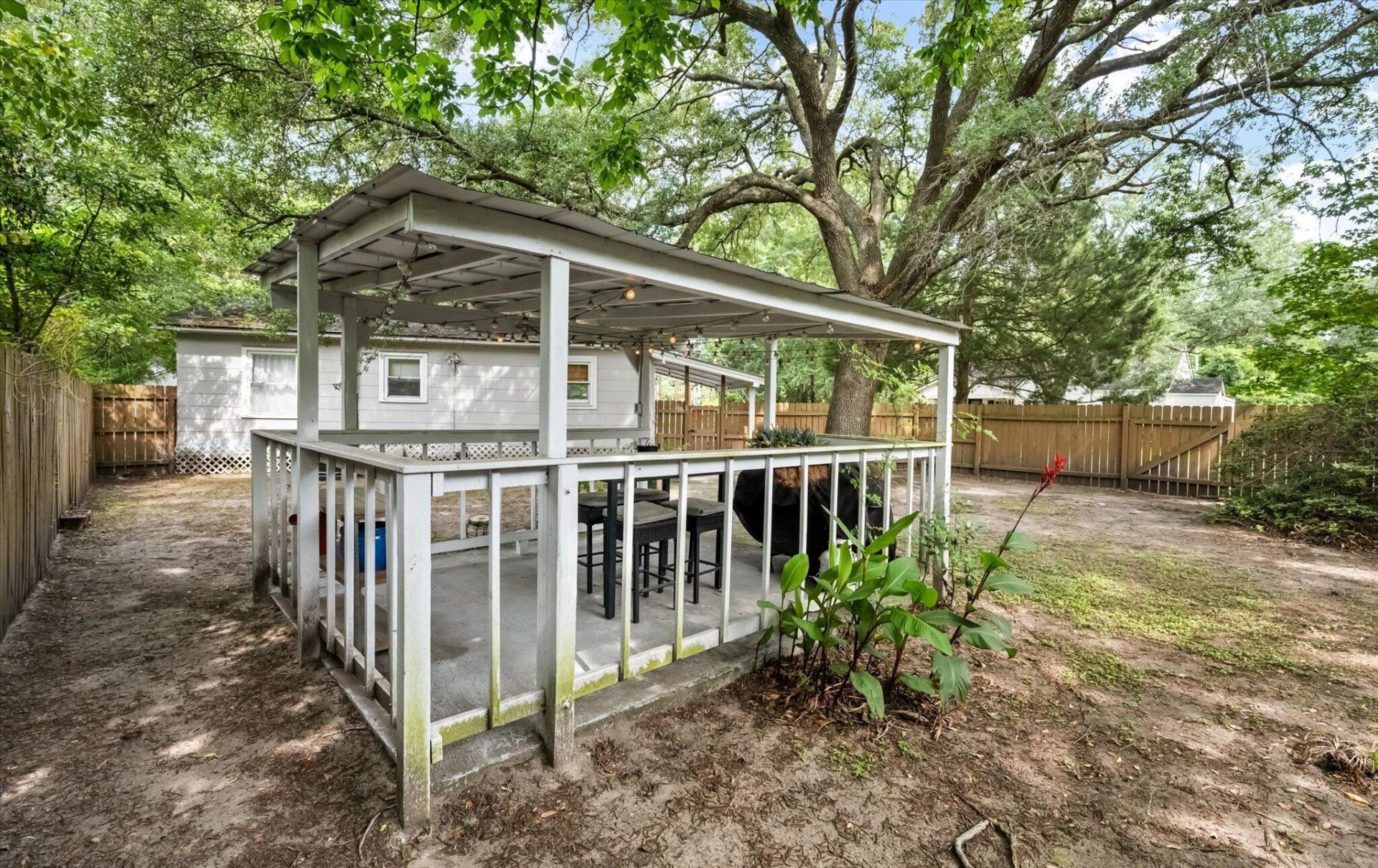 5736 Allison Avenue Photo 32