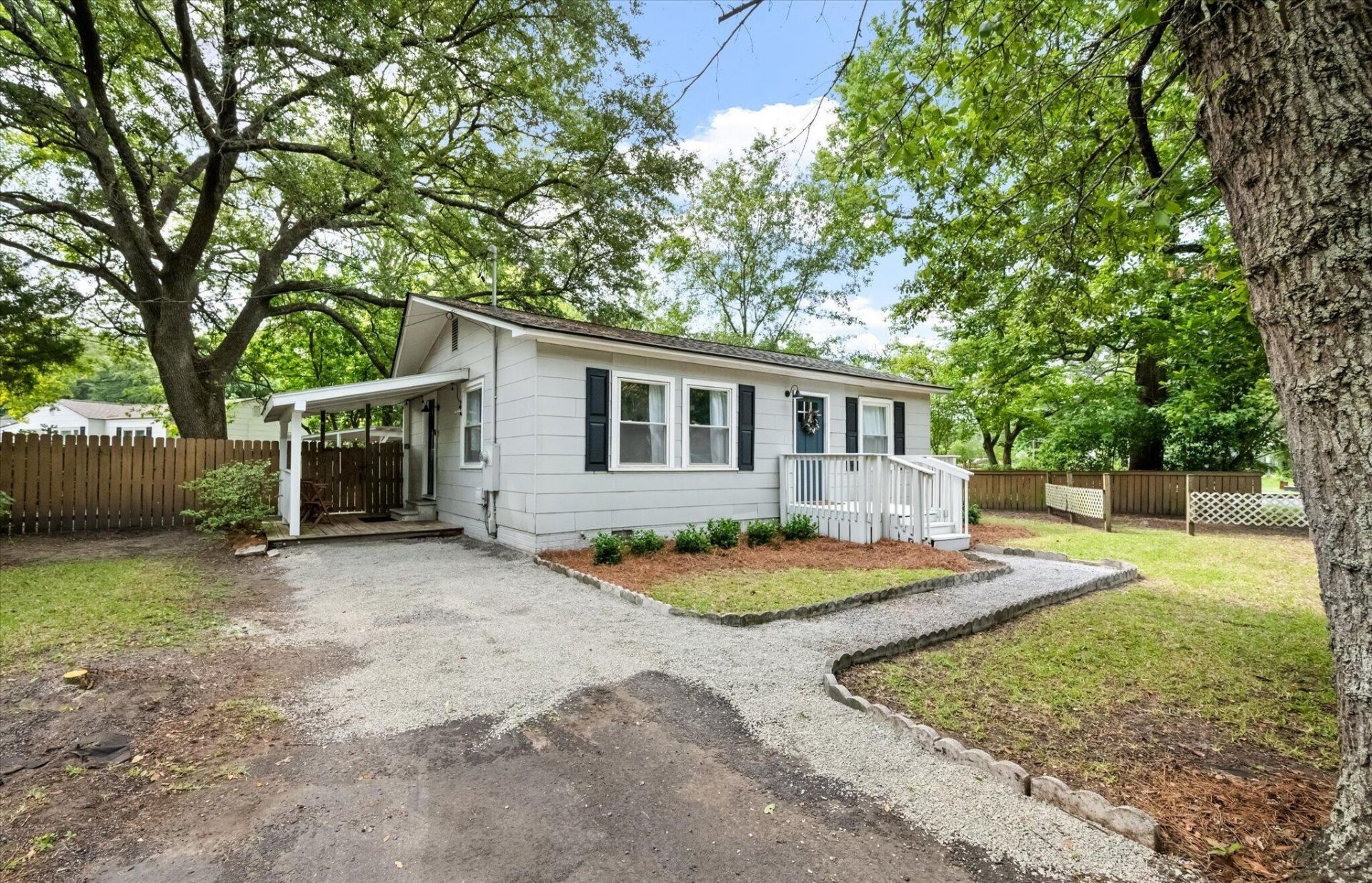 5736 Allison Avenue Photo 6
