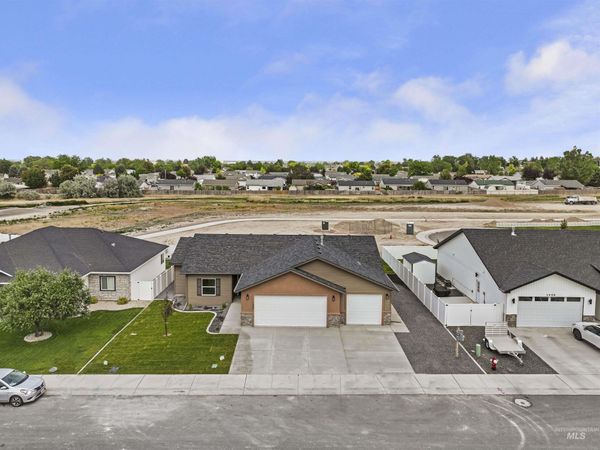 1449 Golden Pheasant Dr, Twin Falls, ID 83301