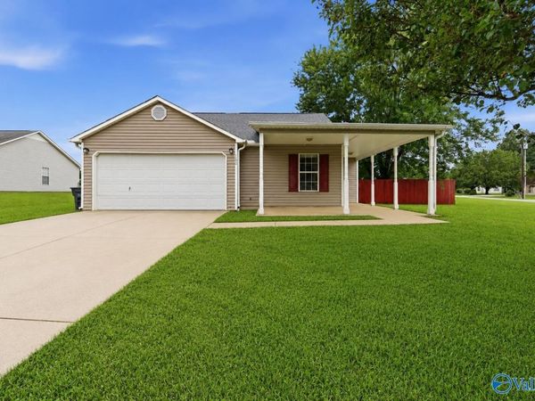 100 Green Lea Lane, New Market, AL 35761