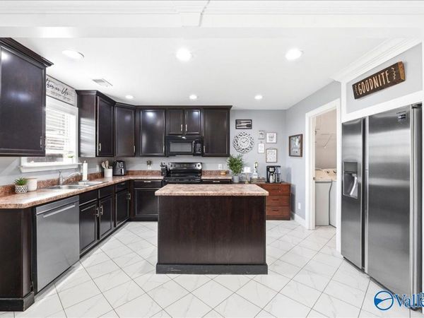 106 Darrow Creek Drive, Owens Cross Roads, AL 35763