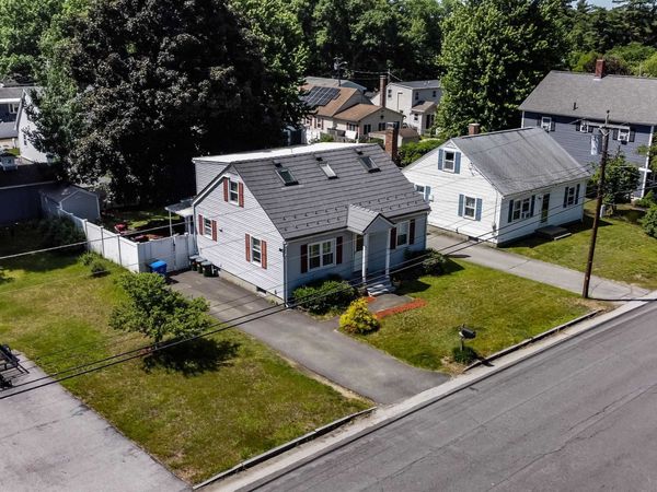 61 President Road, Manchester, NH 03103