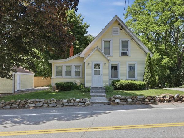 15 S Main Street, Newton, NH 03858